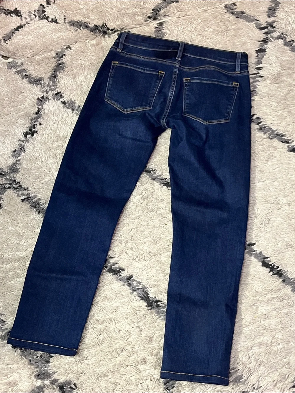 FRAME Le Garçon Jeans Size 24 Dark Wash Distressed Mid Rise Boyfriend Straight
